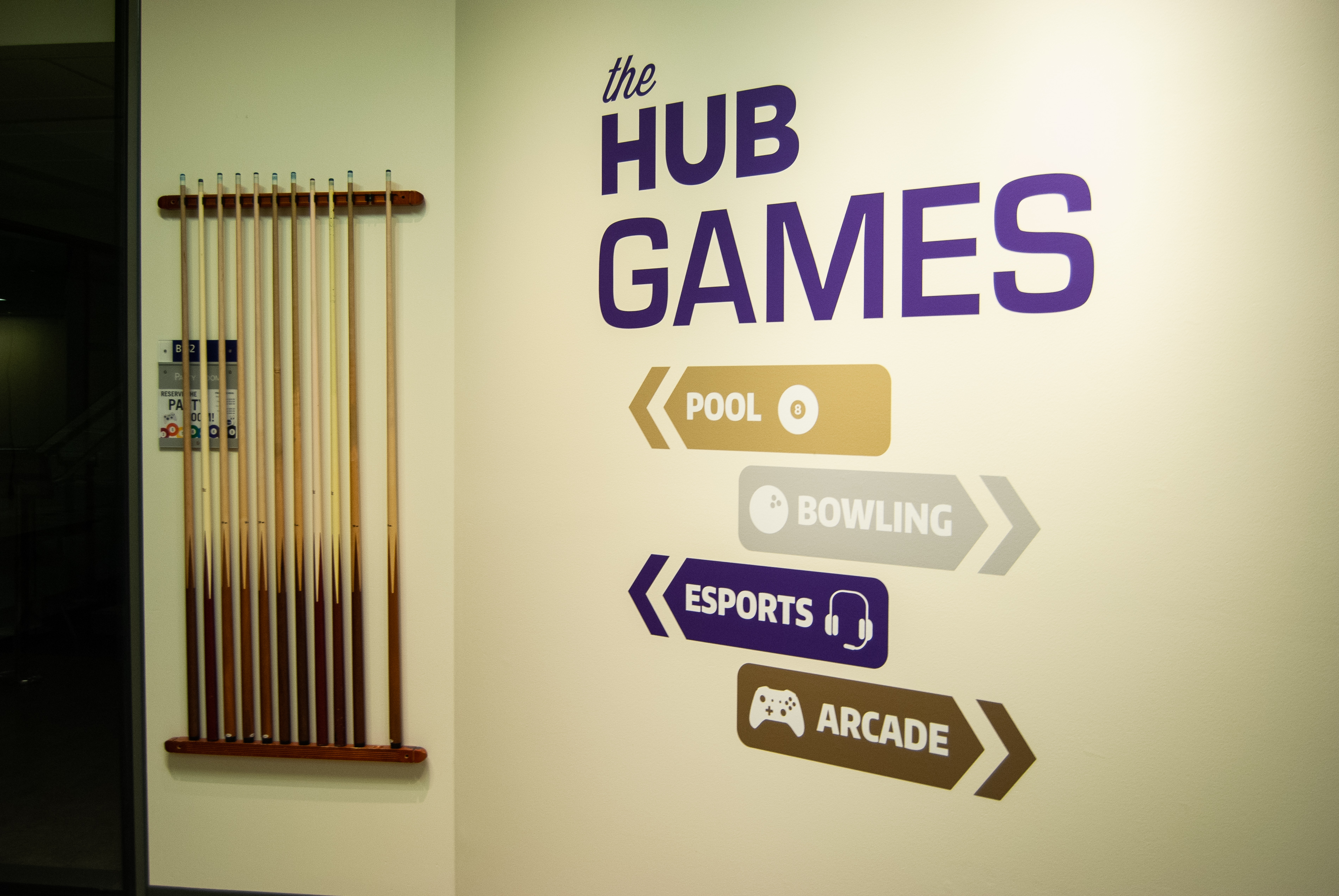 HUB Games: pool, bowling, esports, arcade